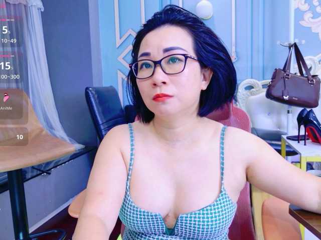 LucianaMeca live cam on BongaCams