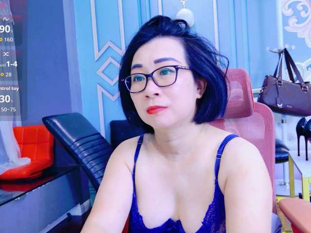 LucianaMeca live cam on BongaCams