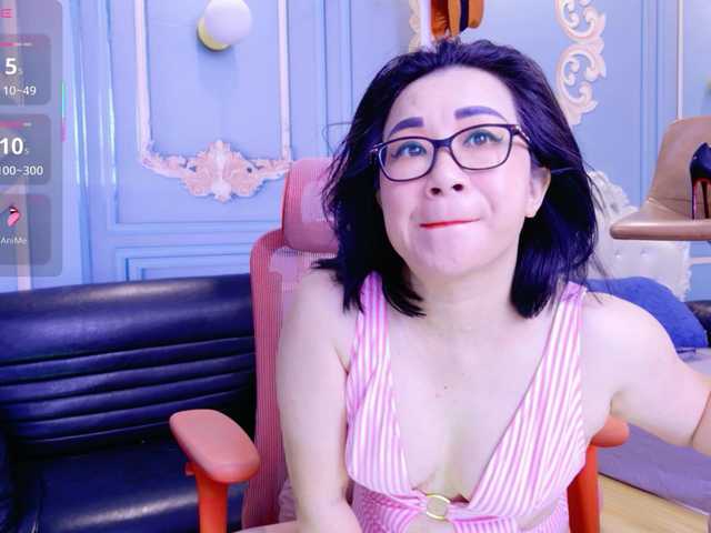 LucianaMeca live cam on BongaCams