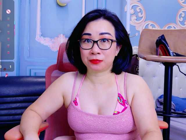 LucianaMeca live cam on BongaCams
