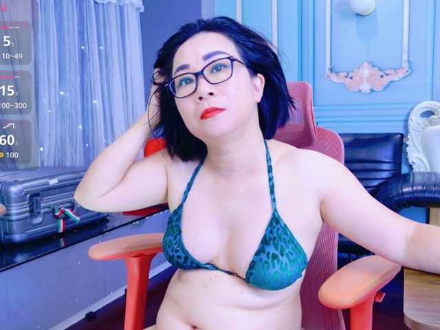 LucianaMeca live cam on BongaCams