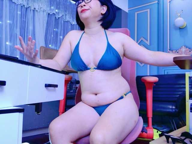 LucianaMeca live cam on BongaCams