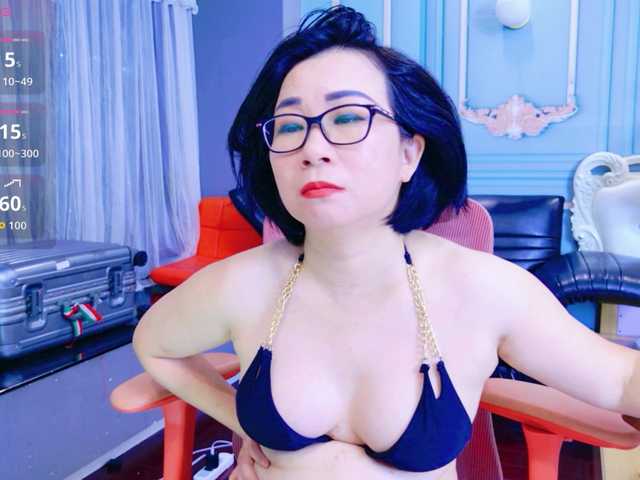 LucianaMeca live cam on BongaCams