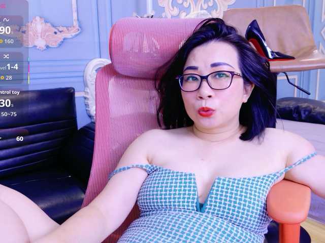 LucianaMeca live cam on BongaCams