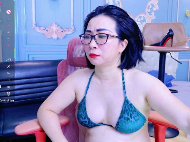 LucianaMeca live webcam show