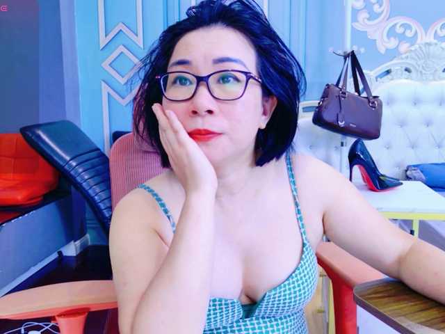 LucianaMeca live cam on BongaCams