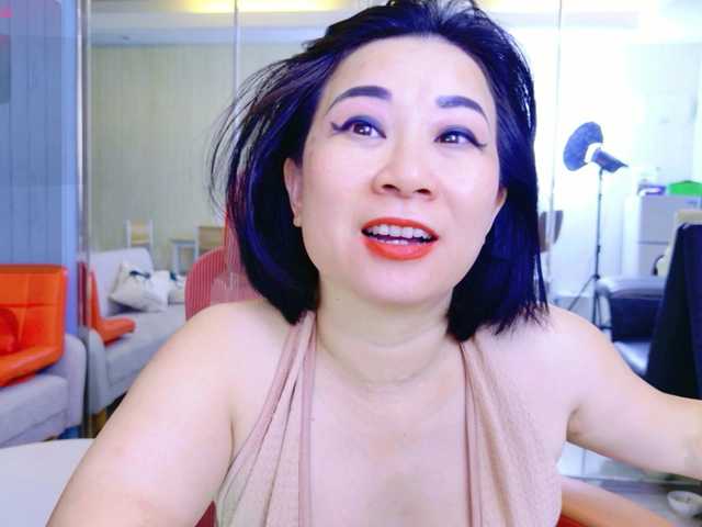 LucianaMeca live cam preview