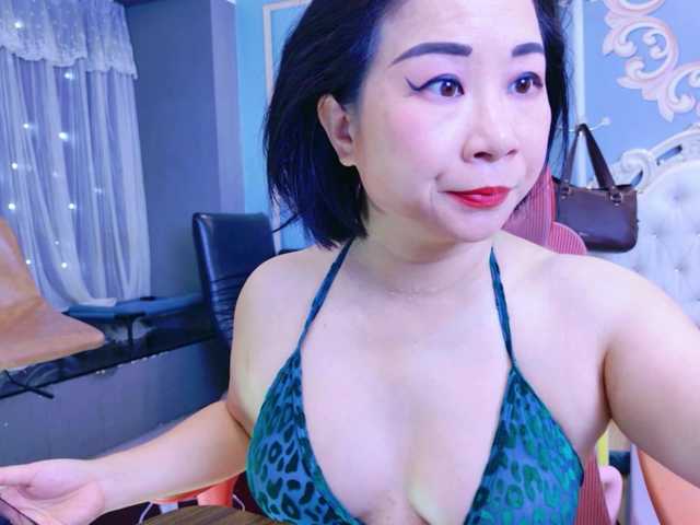 LucianaMeca live cam on BongaCams