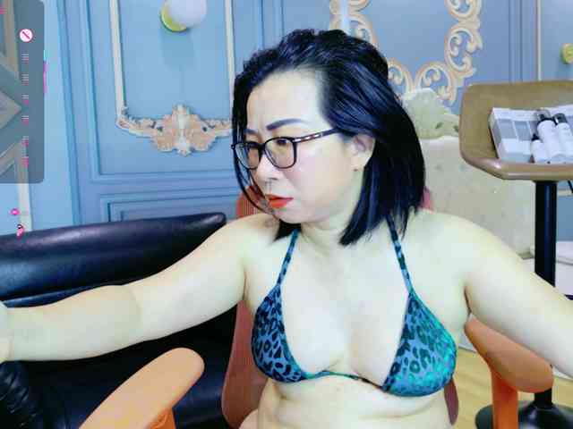 LucianaMeca webcam