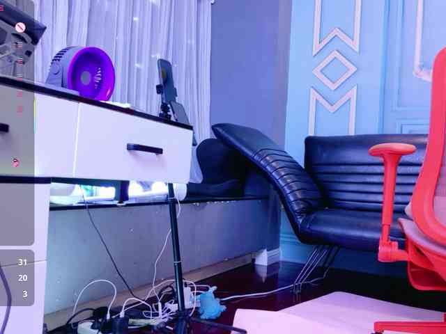 LucianaMeca webcam