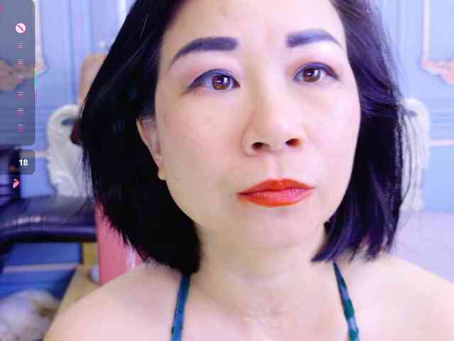 LucianaMeca Live Webcam on BongaCams