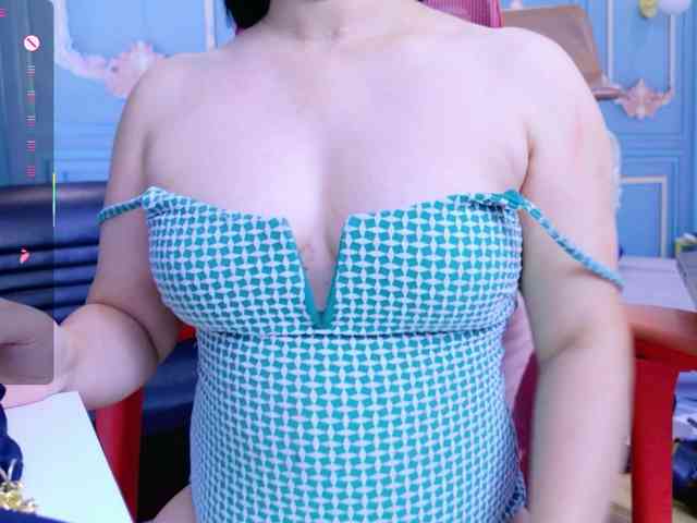 LucianaMeca webcam