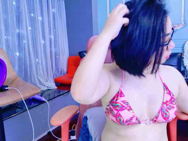 LucianaMeca webcam