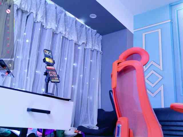 LucianaMeca webcam