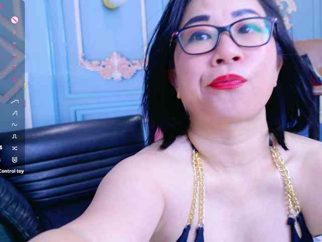 LucianaMeca webcam