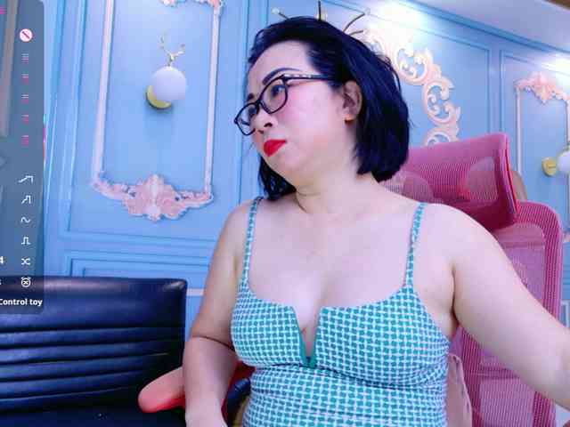 LucianaMeca webcam