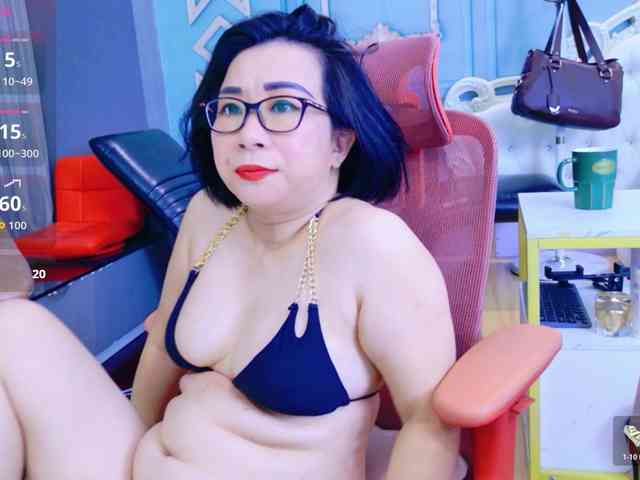 LucianaMeca webcam