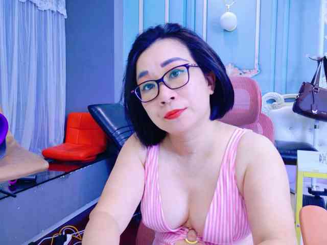 LucianaMeca webcam