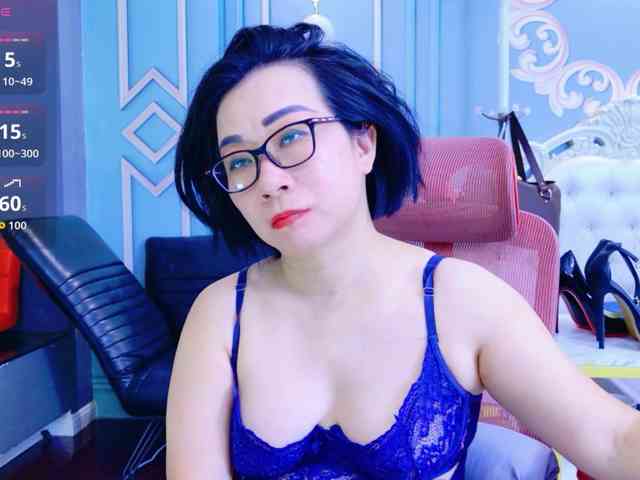 LucianaMeca webcam