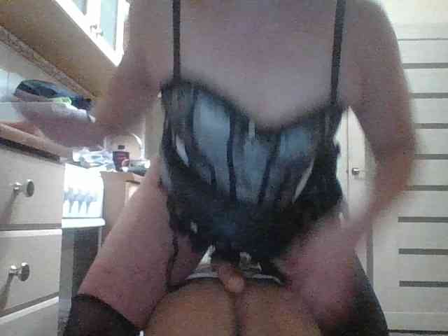 Dooomina35 Live Webcam on BongaCams
