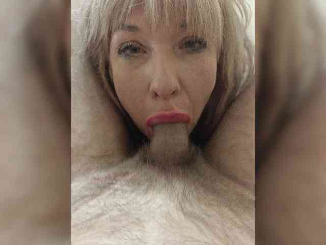 Dooomina35 Live Webcam on BongaCams