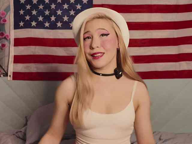 PussyRose webcam