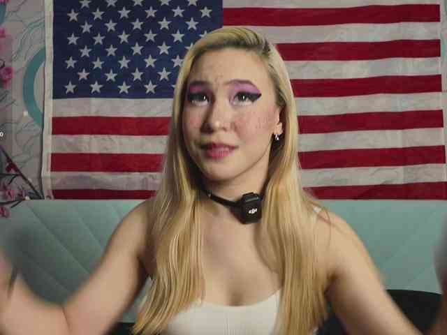 PussyRose webcam