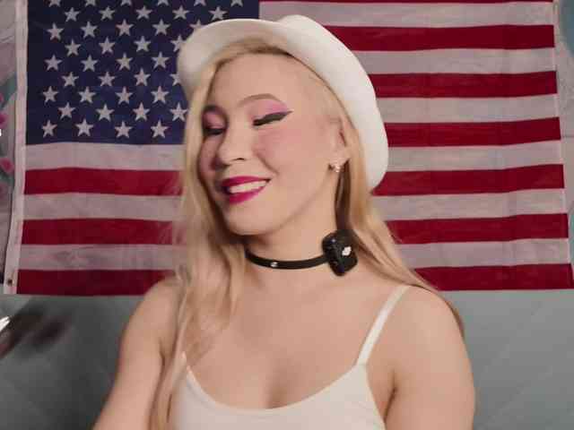 PussyRose webcam