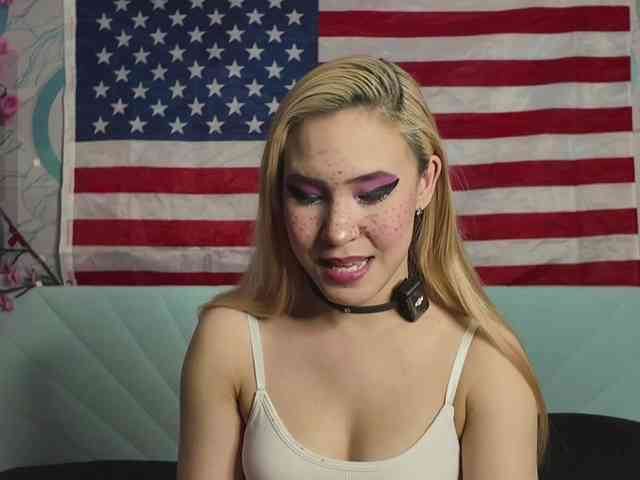 PussyRose webcam