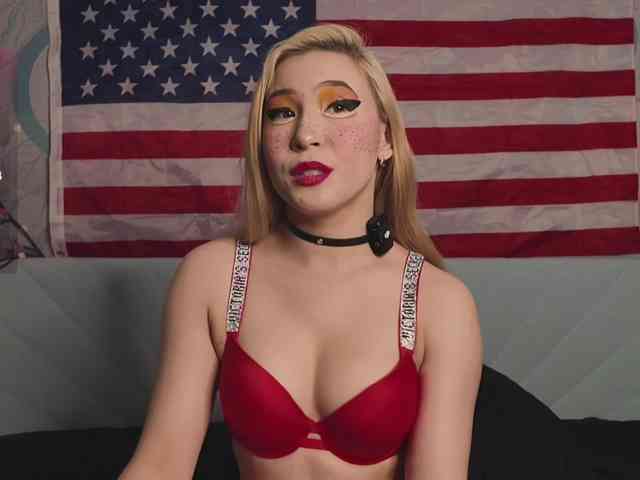 PussyRose webcam
