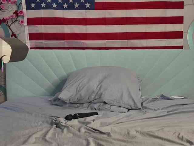 PussyRose webcam