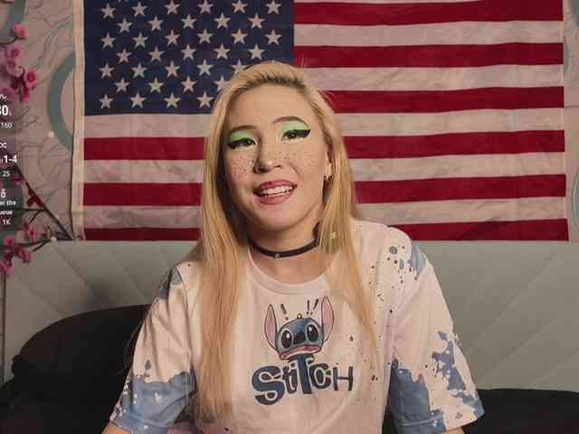 PussyRose webcam