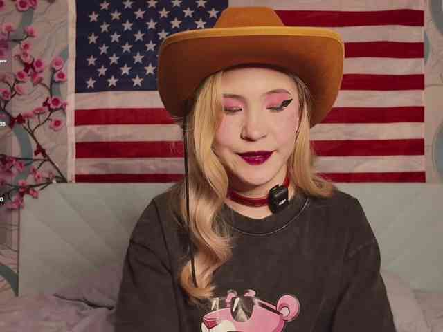 PussyRose webcam