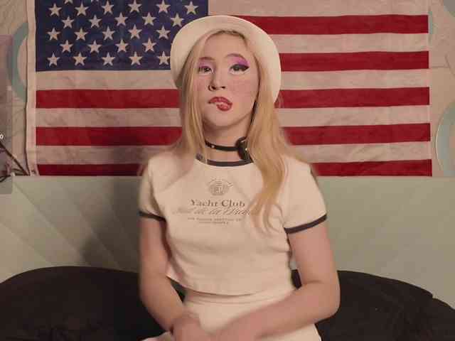 PussyRose webcam
