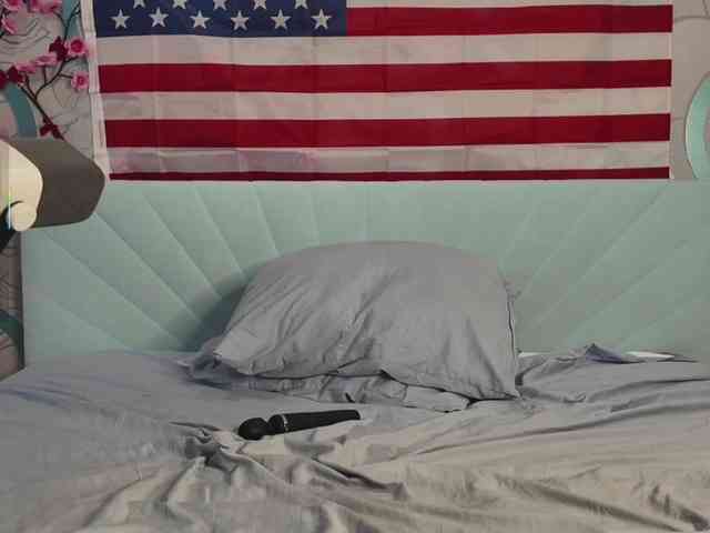 PussyRose webcam
