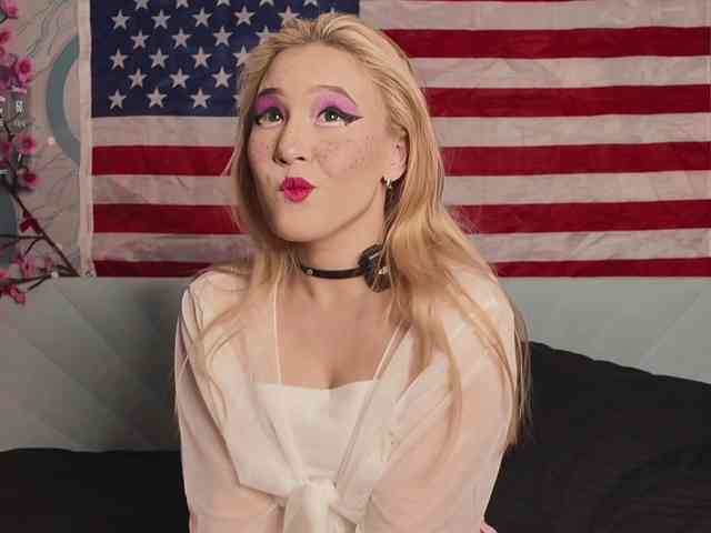 PussyRose webcam