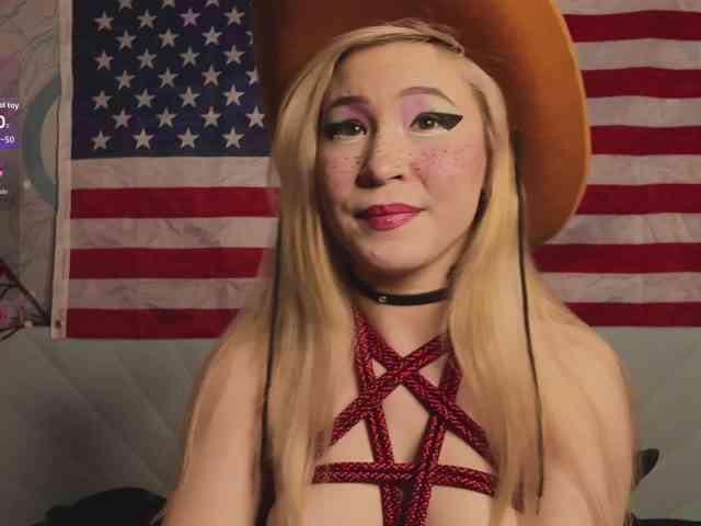 Model: PussyRose
