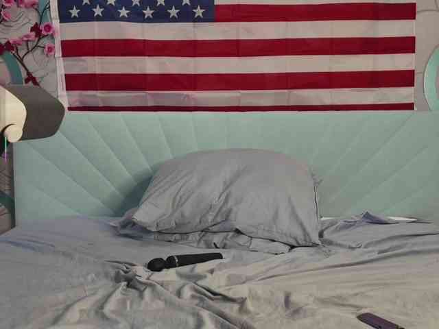 PussyRose webcam