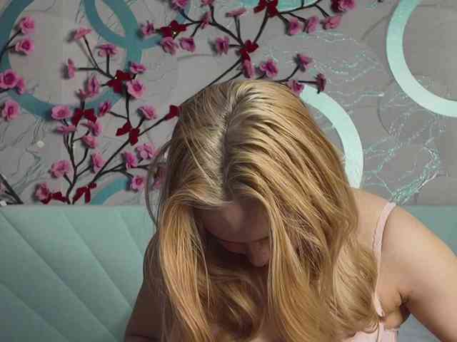 PussyRose webcam
