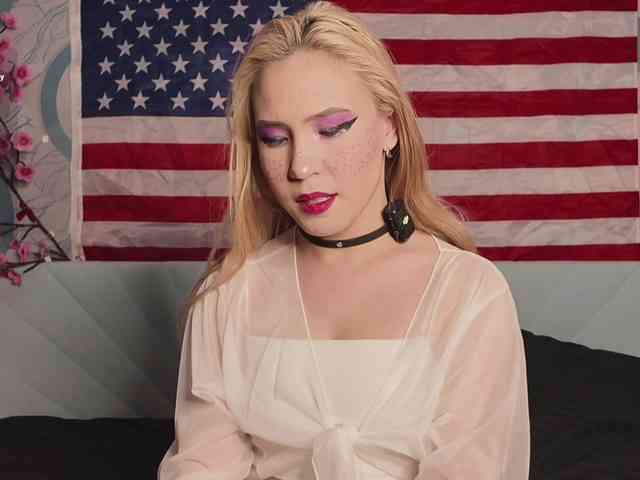 PussyRose webcam
