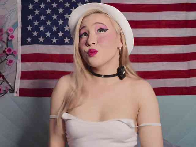 PussyRose webcam