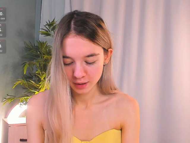 WhiteKelly live cam on BongaCams