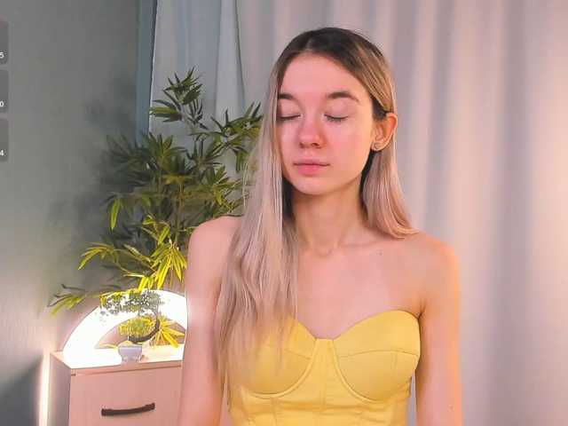 WhiteKelly live cam on BongaCams