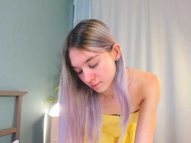 WhiteKelly live cam on BongaCams