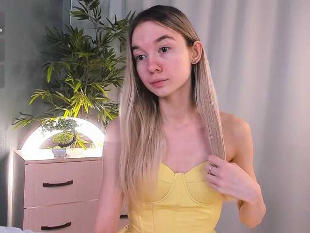 WhiteKelly live cam on BongaCams