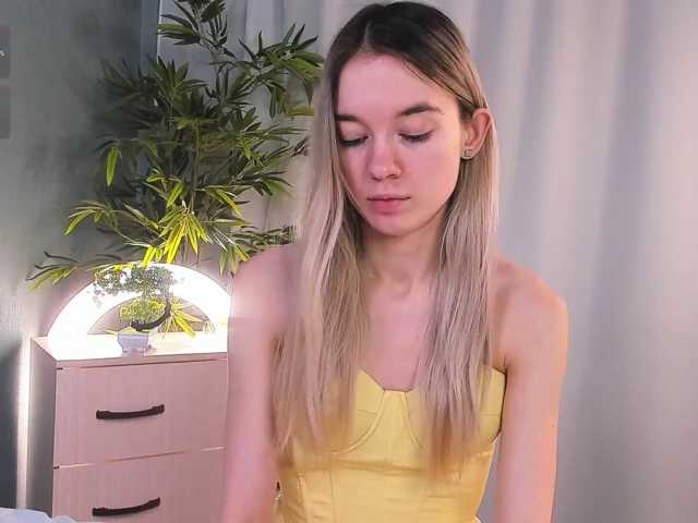 WhiteKelly live cam on BongaCams
