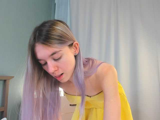 WhiteKelly live cam on BongaCams