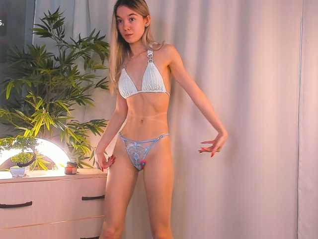 WhiteKelly live cam preview