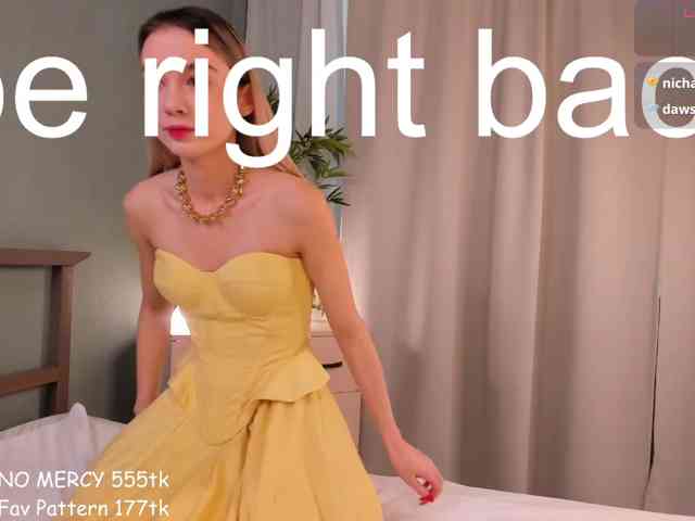 WhiteKelly live female cam on bongacams