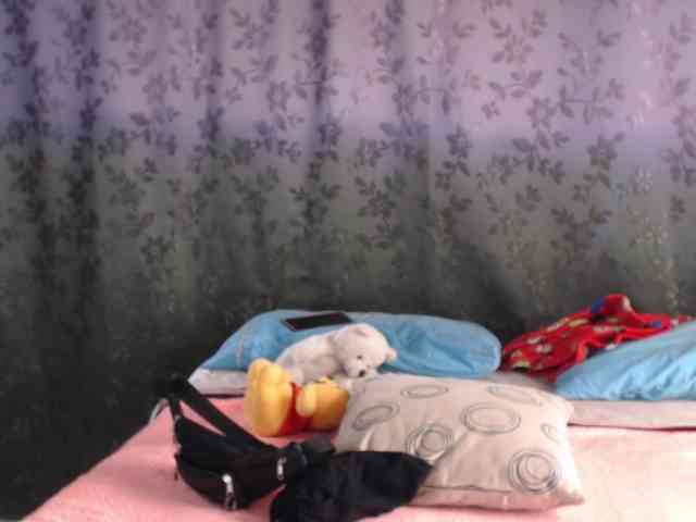miia-1bigass webcam